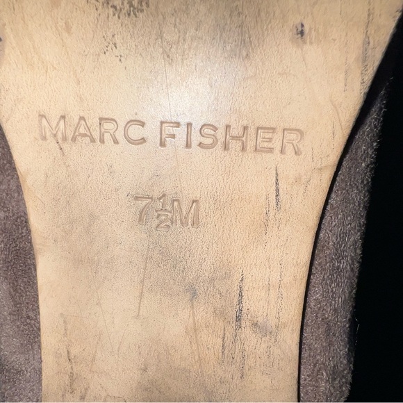 Marc Fisher knee high block heel boot with bow back mushroom color Sz 7.5 - Picture 13 of 16